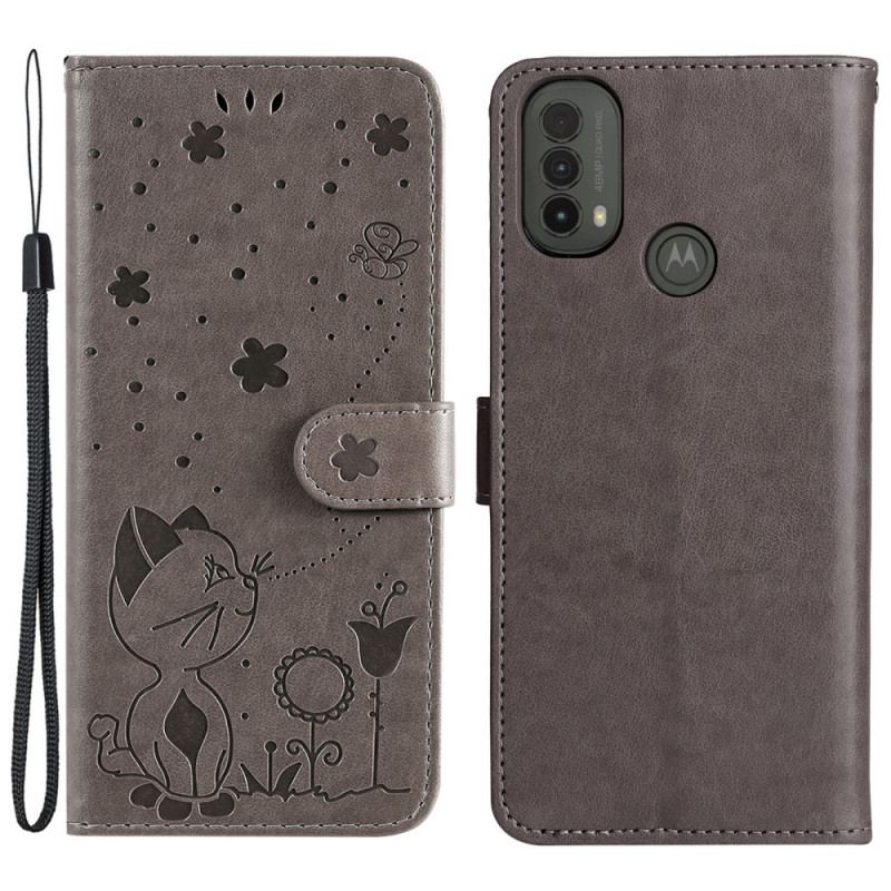 Capa Folio Para Moto E40 / E30 / E20 De Cordão Gato E Abelha Com Cordão