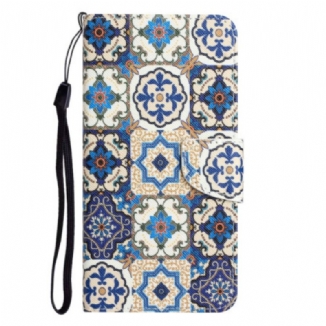 Capa Folio Para iPhone 15 De Cordão Patchwork Azul Com Alça